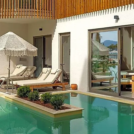فندق Liberty Signa 5*